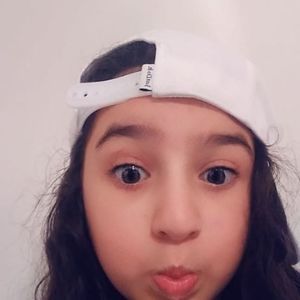 Meet your Posher, Beatriz